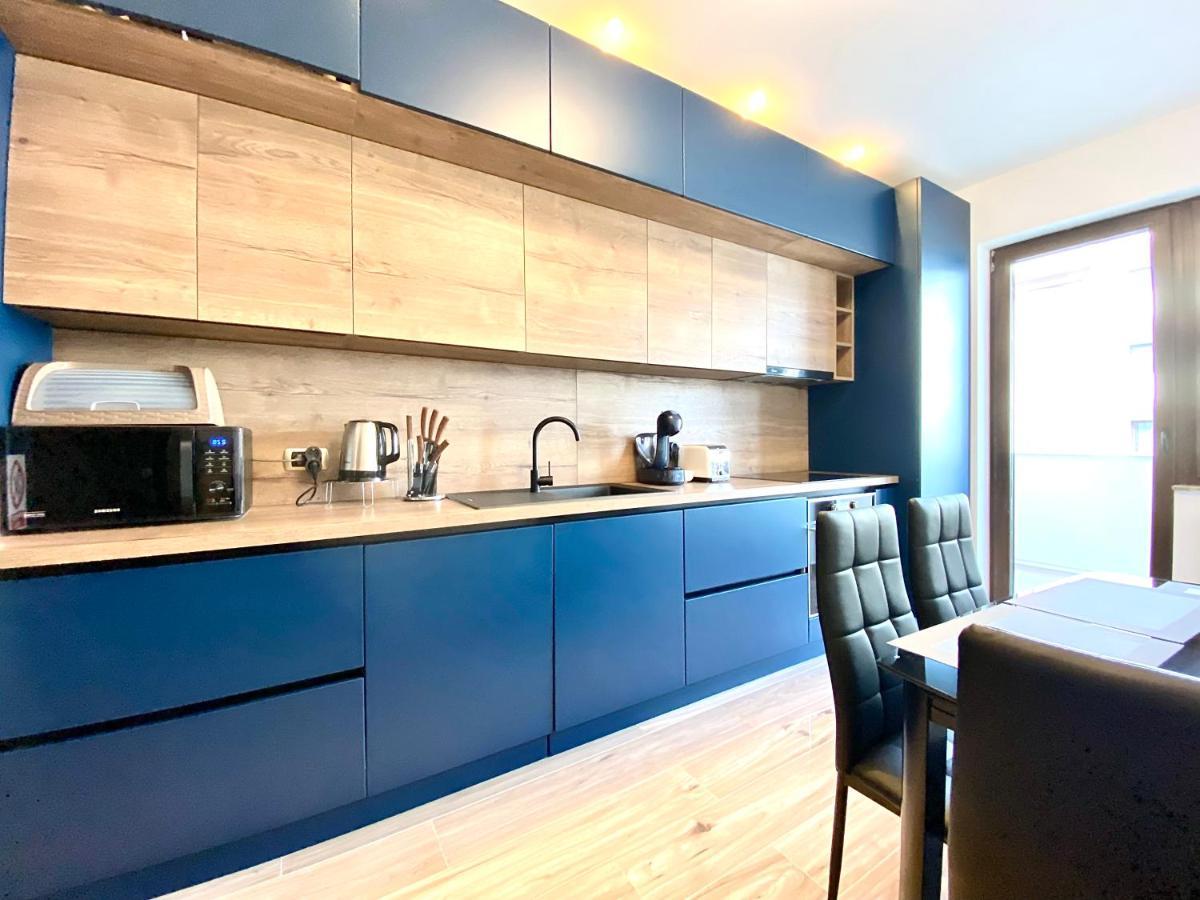 Coquette Apartment Braşov Extérieur photo